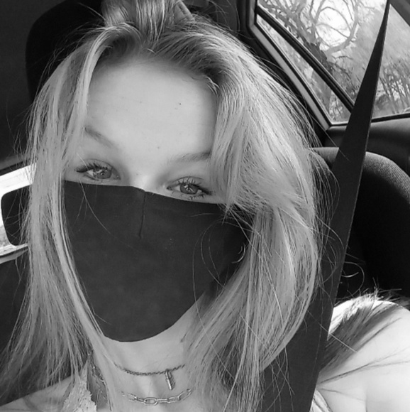 Meet your Posher, Destiny - Picture 1 of 1